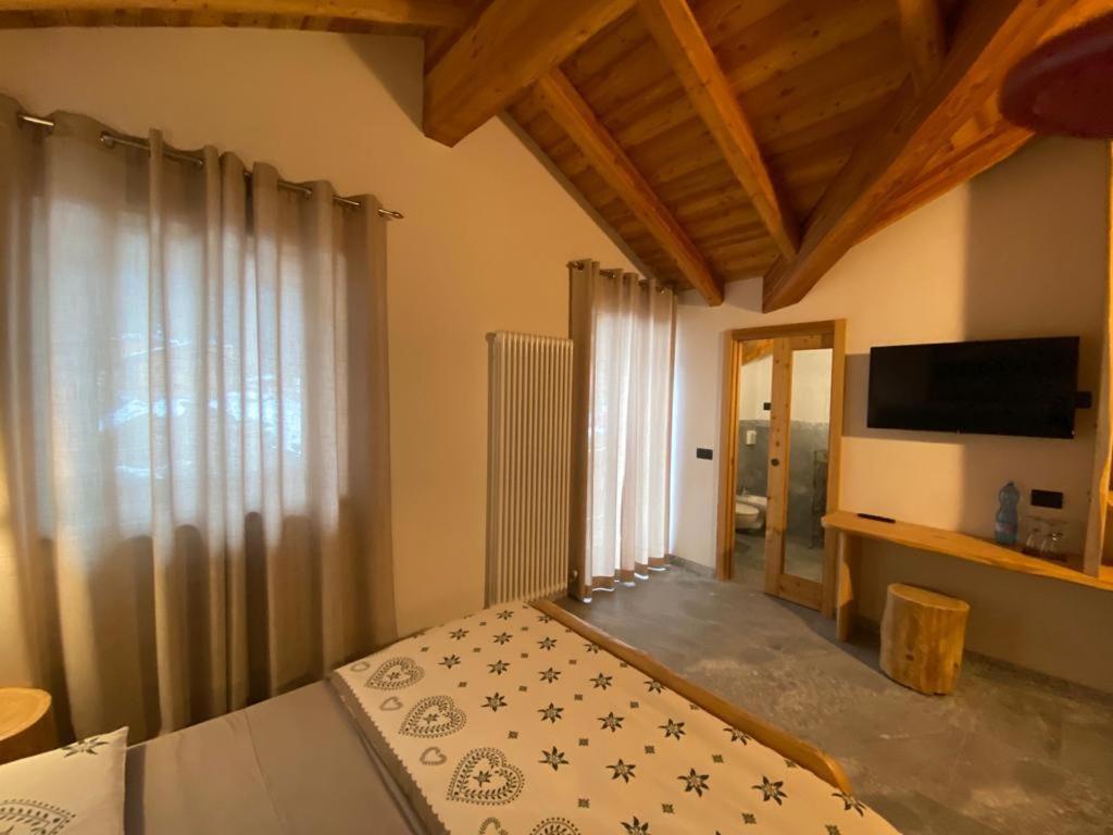 B&B Casa Il Sasso Pinzolo Exterior photo